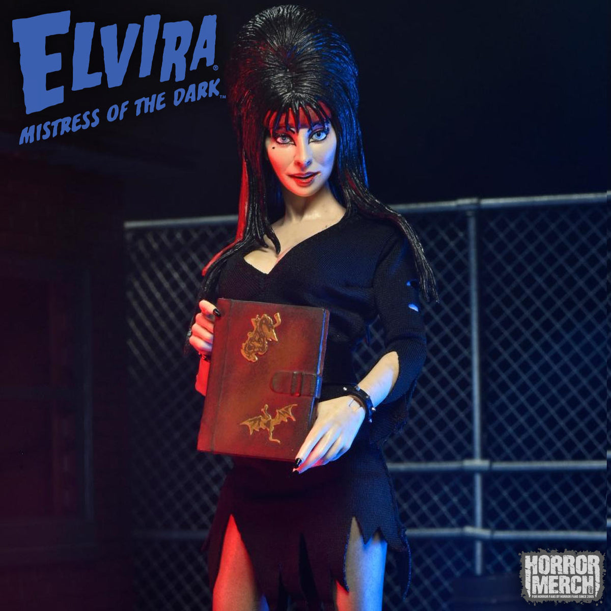 Elvira (Cloth - Commando) Figure
