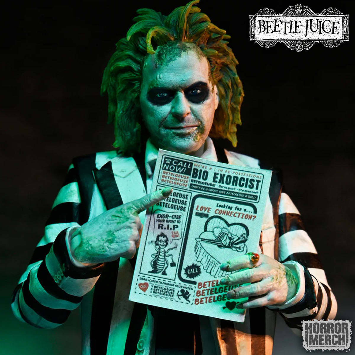 Beetljuice - Striped Suit Ultimate Figure