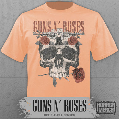Guns N Roses - Skull Close Up Mens Shirt (Peach)